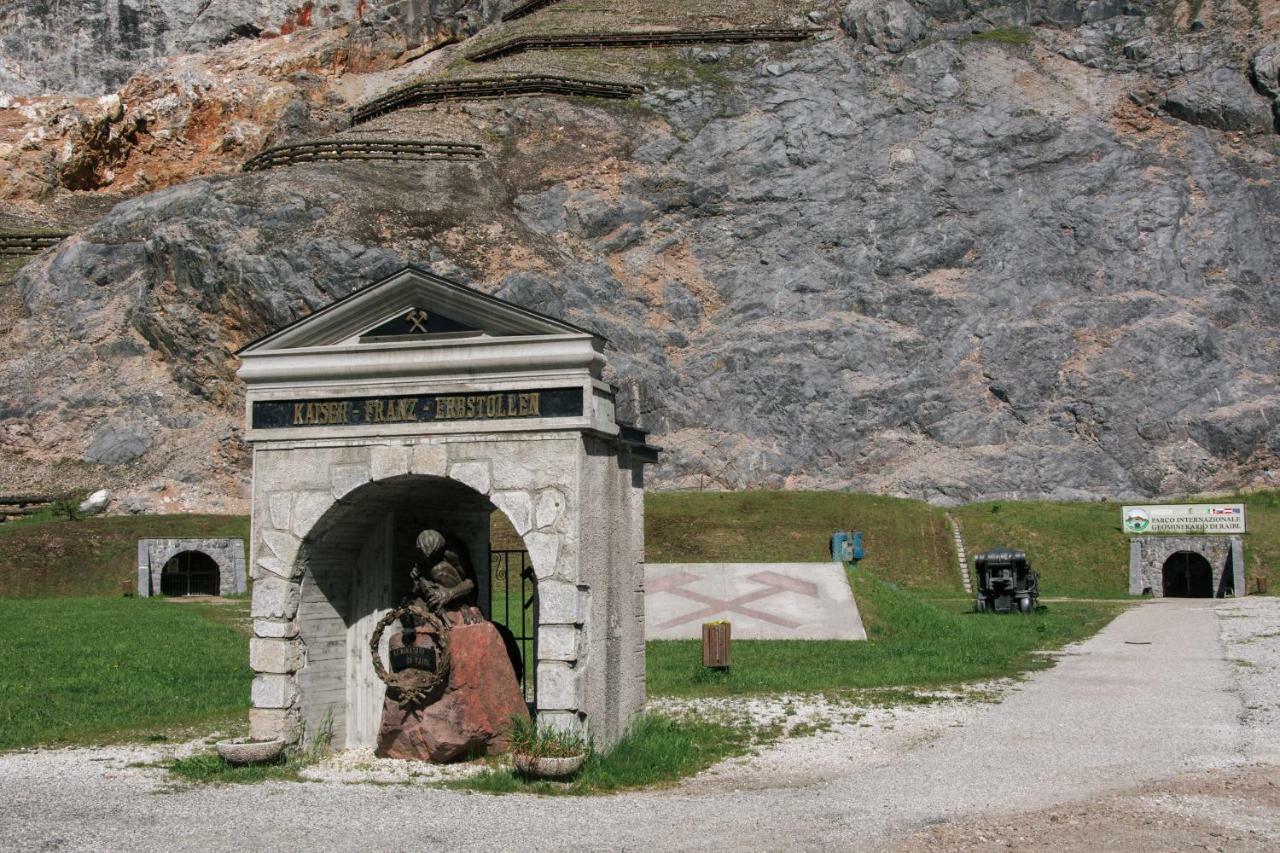 La Casa Di Davide - David Home Cave del Predil Eksteriør billede